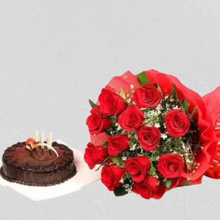 Bouquet of 15 Red Roses and Half Kg Chocolate Cake